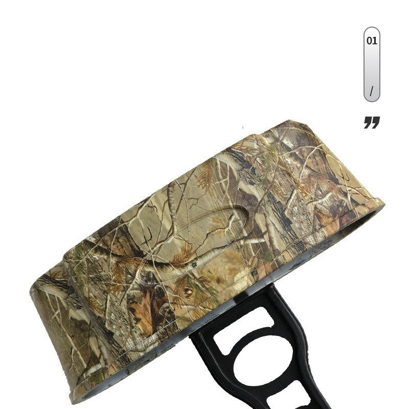 Camo Archery Equipment That Can Carry Six Arrows