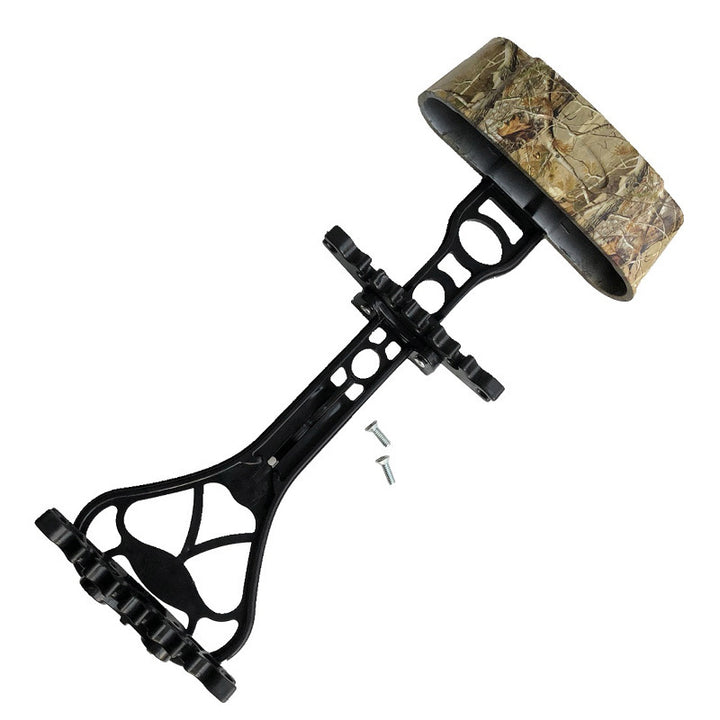 Camo Archery Equipment That Can Carry Six Arrows