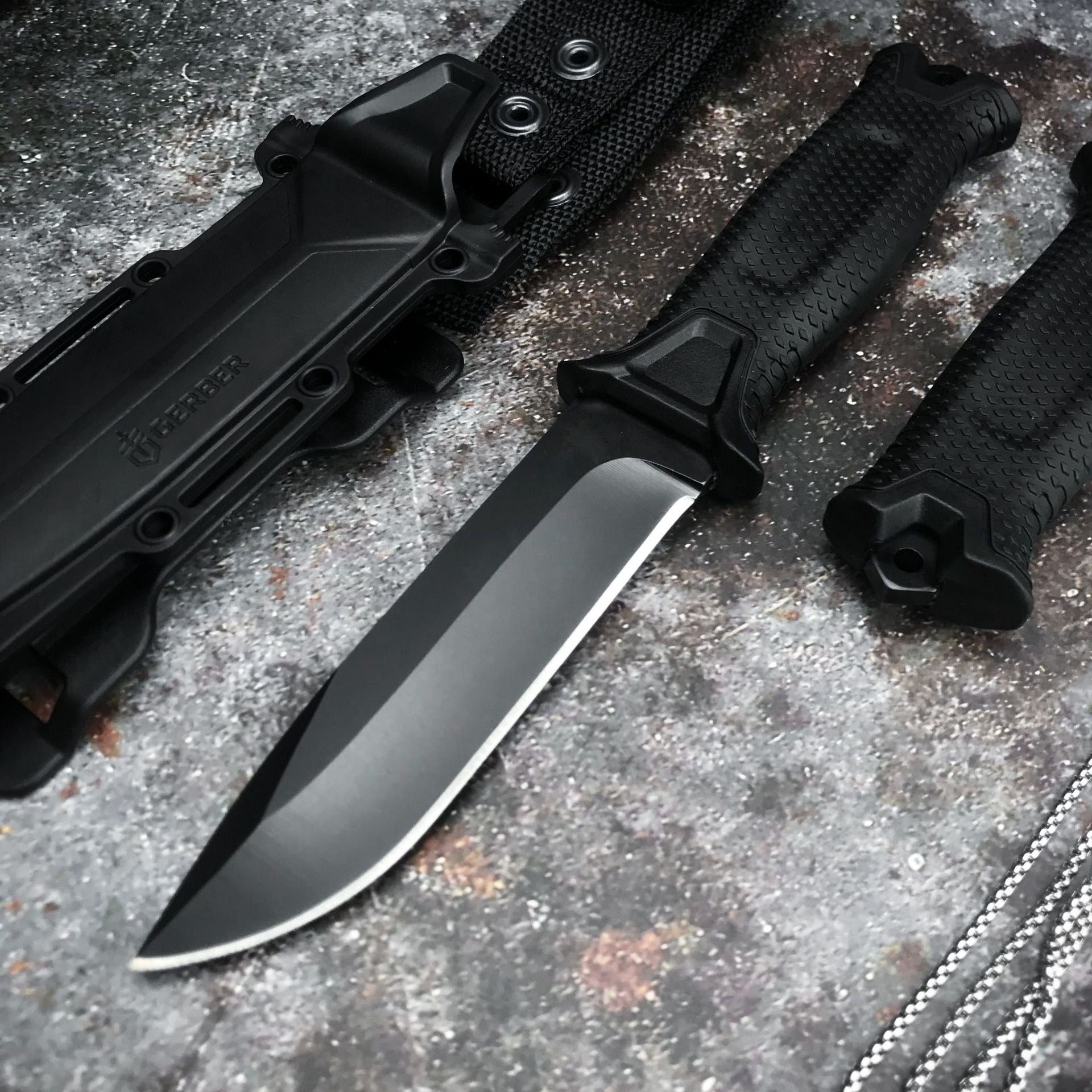 Outdoor Survival Multi-functional Knife